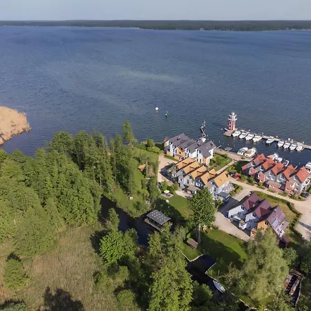 Plau Lagoons شقة *